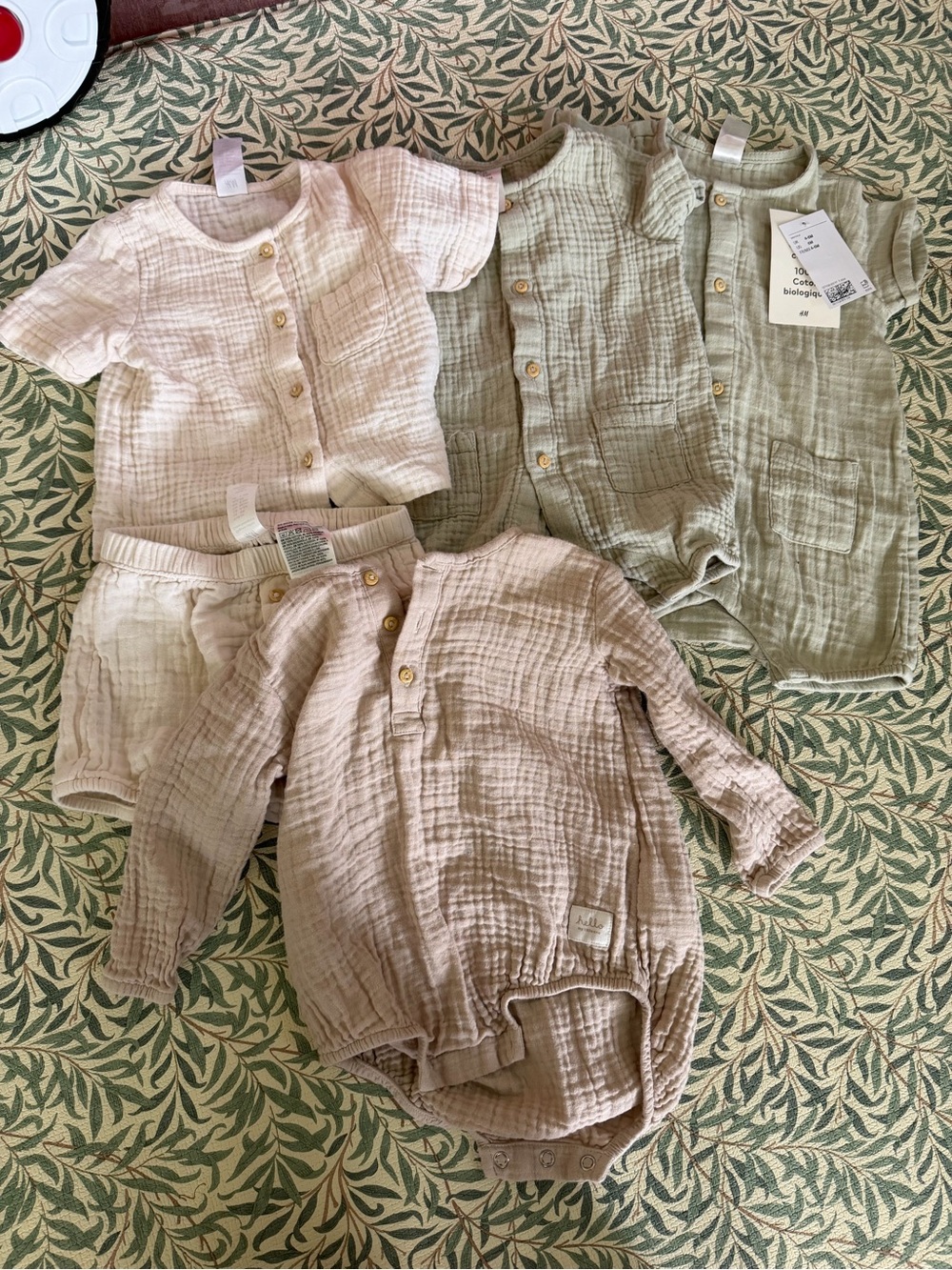 H&M Neutral Muslin One-Piece Bodysuits (Bundle of 4) in Beige & Sage